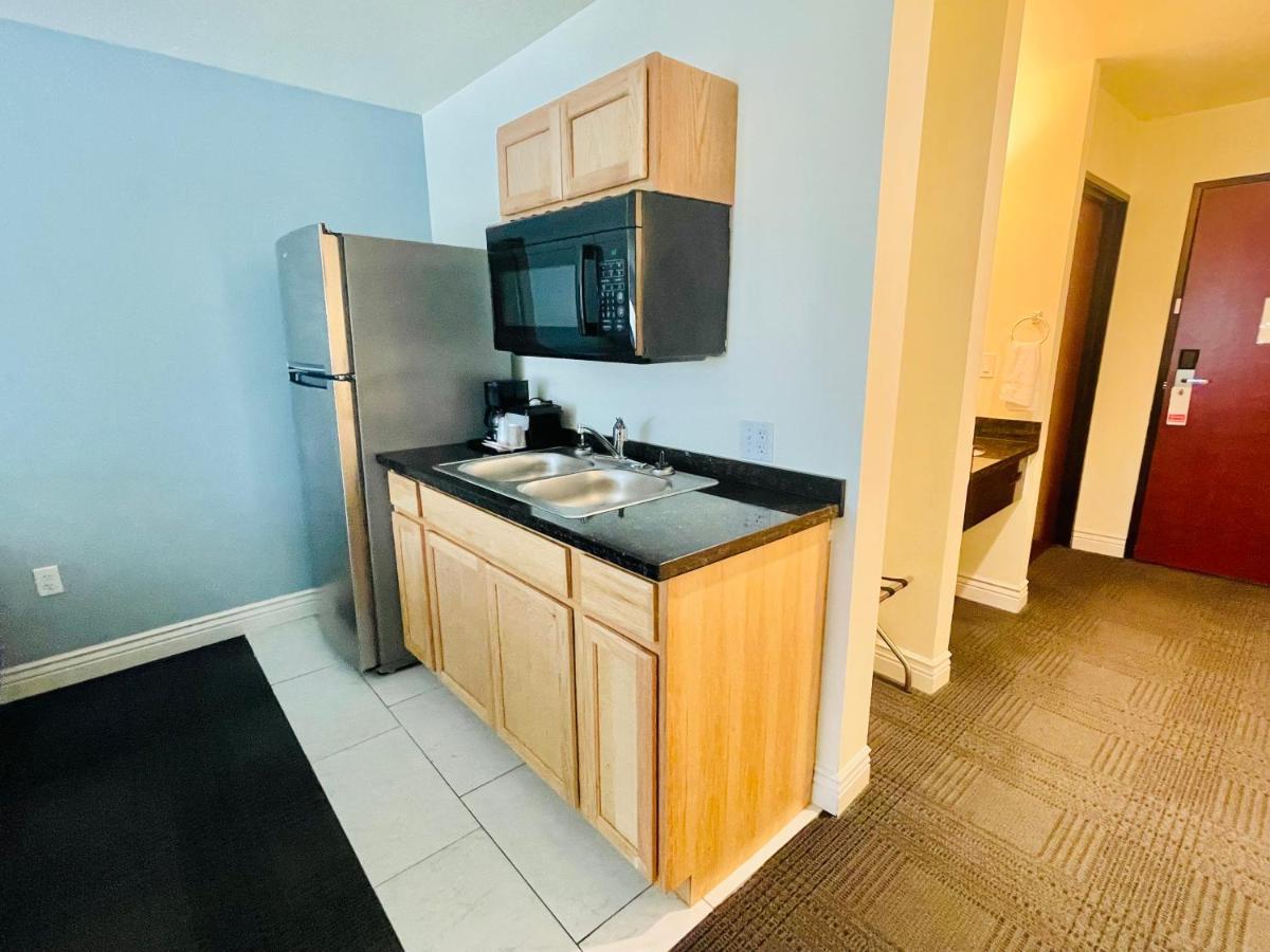 Fairbridge Inn & Suites Cuero Экстерьер фото