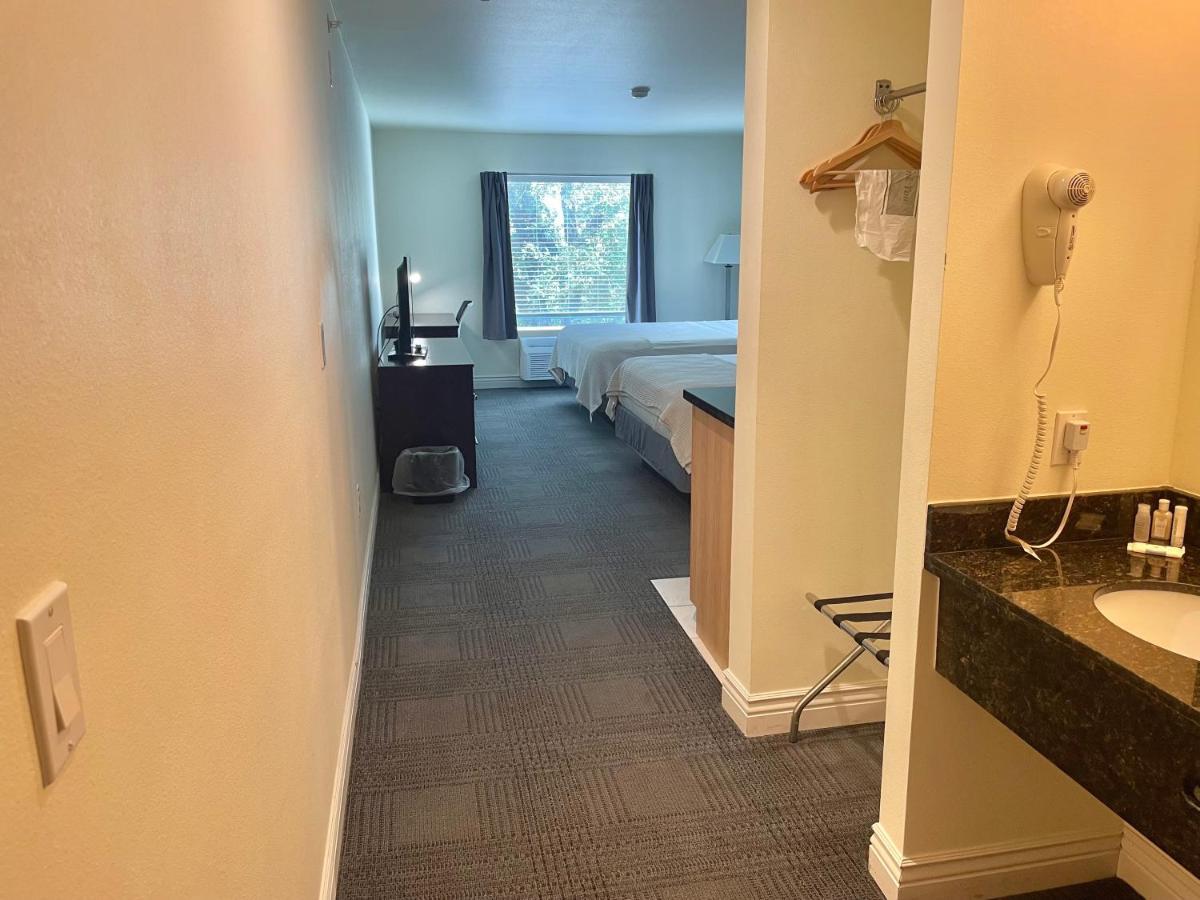 Fairbridge Inn & Suites Cuero Экстерьер фото