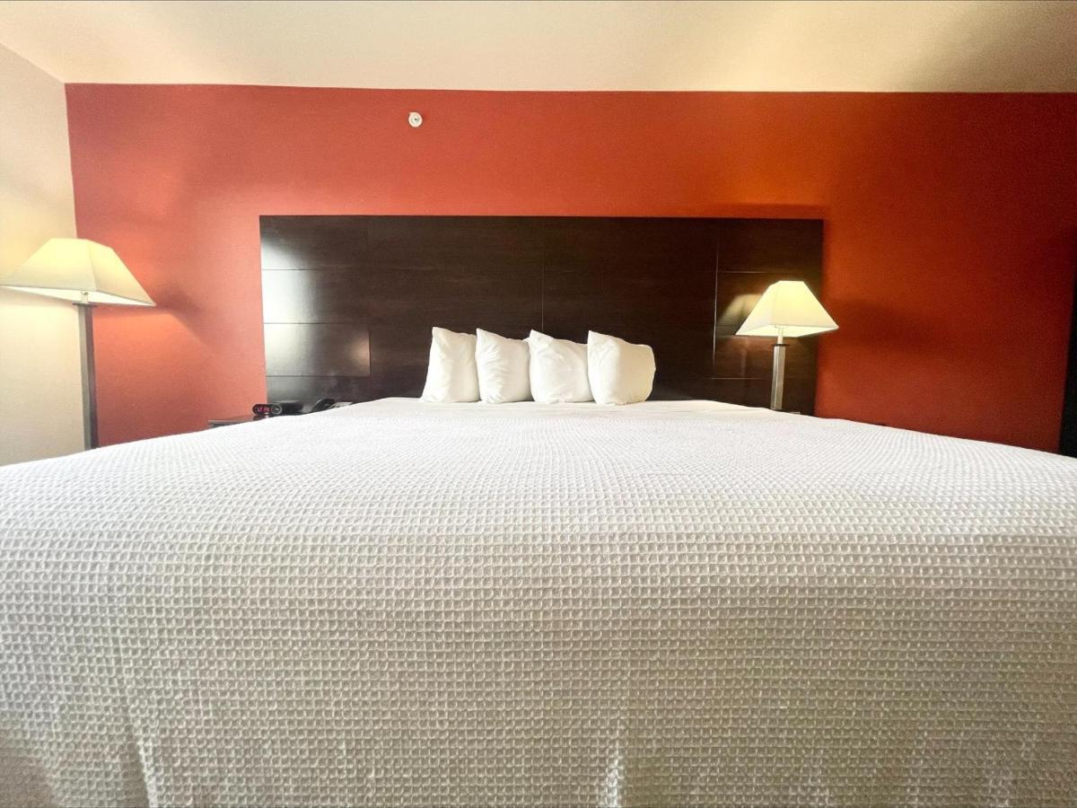 Fairbridge Inn & Suites Cuero Экстерьер фото